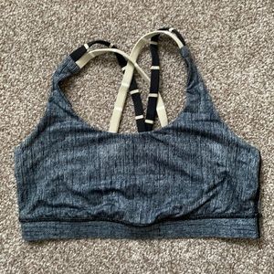Lululemon free to be sports bra